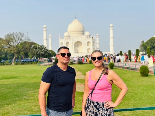 Delhi Agra tour package 1 day
